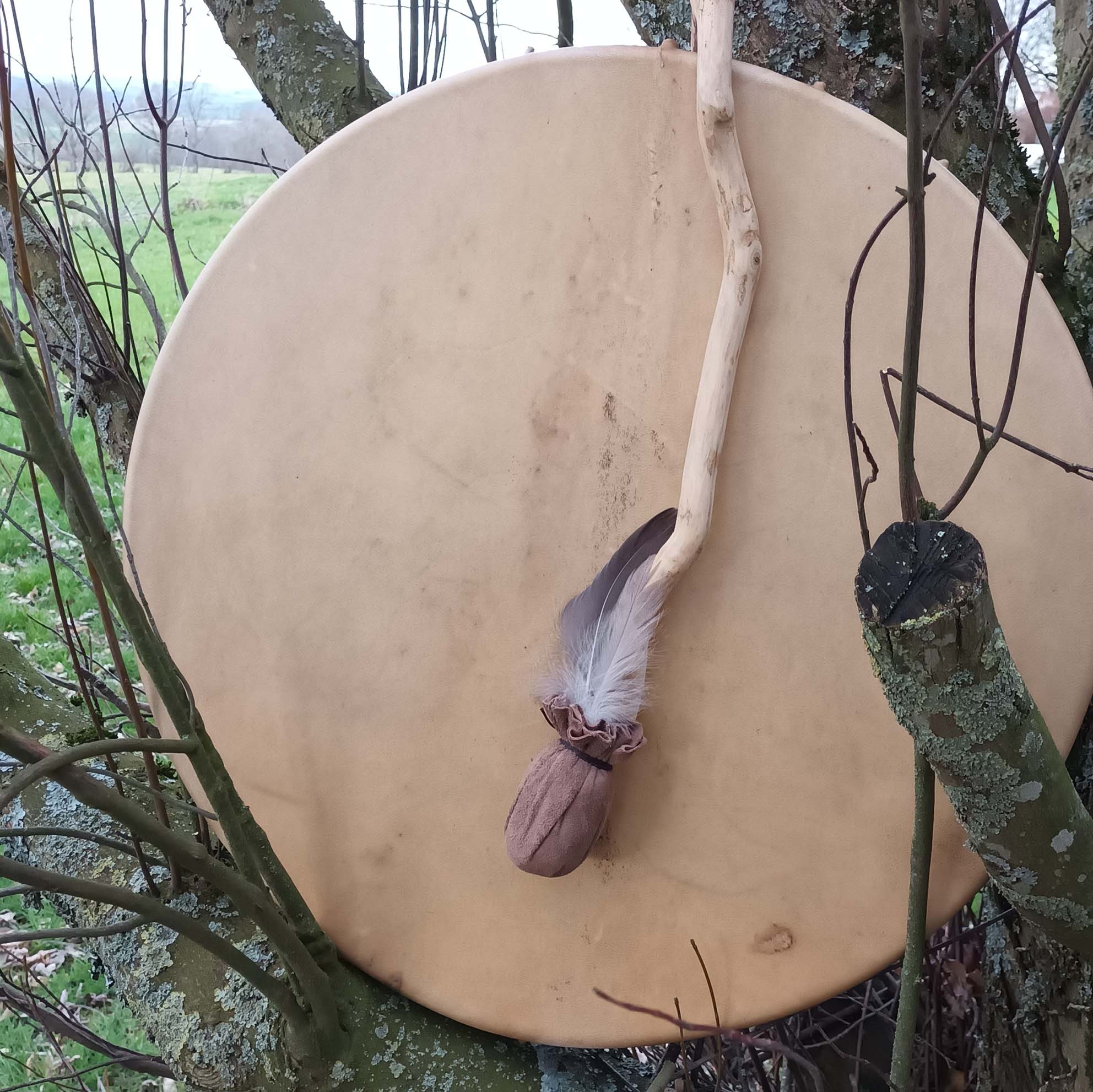 Aux tambours de l'âme - Vente de tambours, stages, location de tipi et soins